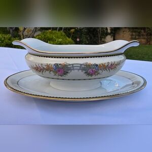 Noritake Floral Gravy Boat with Gold Trim
